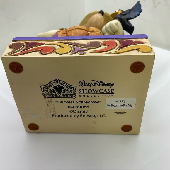 Walt Disney Showcase Collection Harvest Scarecrow #4039066 Mickey Mouse - Picture 10 of 11